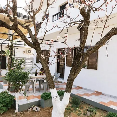 Village * Hersonissos (Crete)