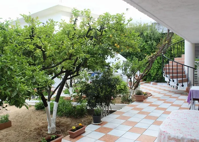 Village Hersonissos (Crete)