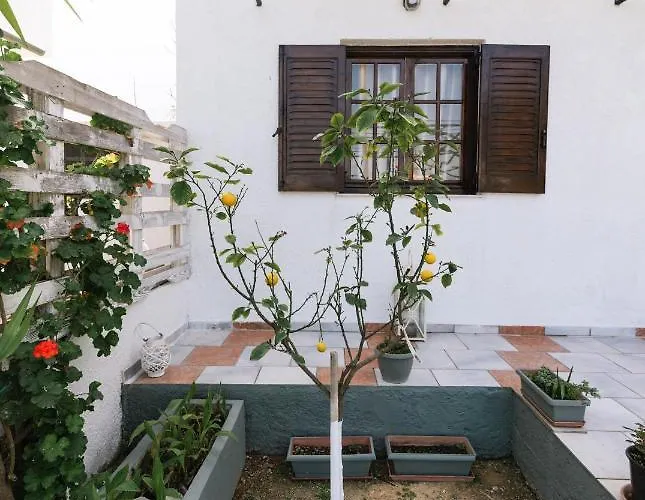 Village * Hersonissos (Crete)