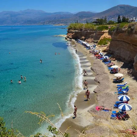 Village Χερσόνησος
